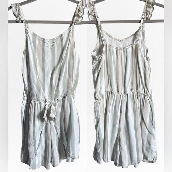 Abercrombie Kids Striped Multicolor Bow Romper 13/14 - Picture 1 of 7